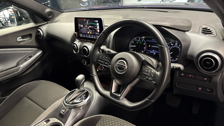 Nissan Juke 1.0 DiG-T 114 N-Connecta 5dr DCT Petrol Hatchback